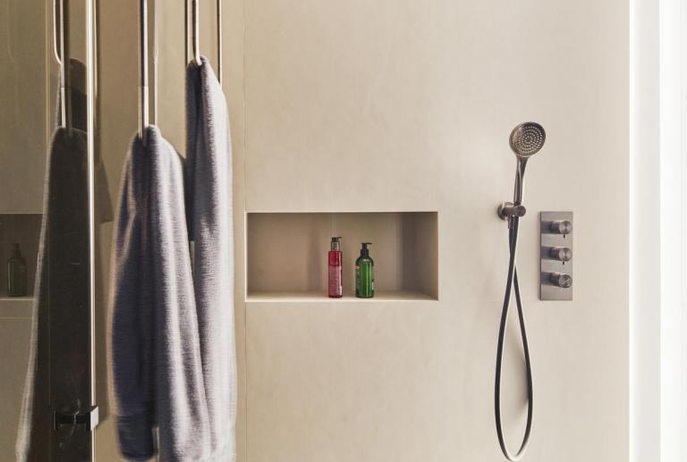 Reforma e interiorismo de una casa en la Bonanova by vilablanch