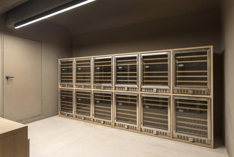 Promoción de viviendas Girona 2  · Interiorismo: estudio vilablanch