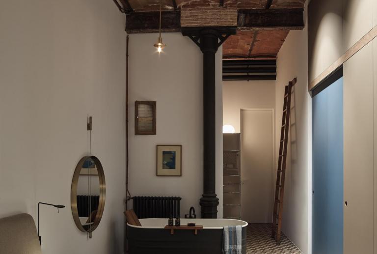 Arquitectura interior de un loft en Ciutat Vella by estudio vilablanch
