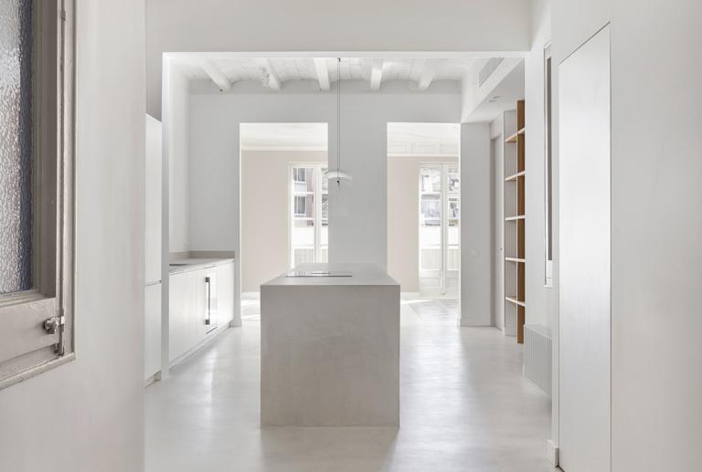 Reforma honesta, minimalista y serena by vilablanch